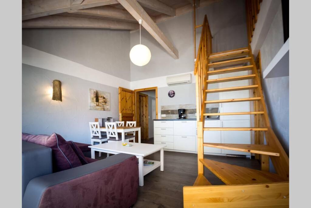 קאבטאט Relax Comfy Cozy Apartment מראה חיצוני תמונה